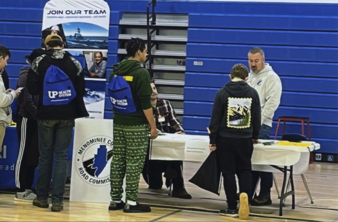 Homemakers sponsor career fair for area youth | News, Sports, Jobs ...